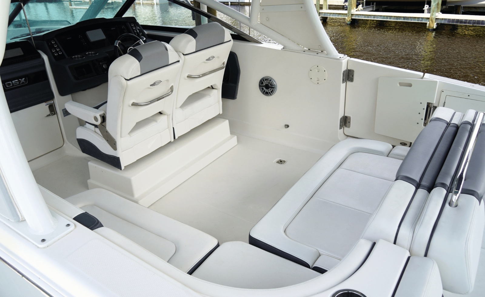 2021 Chaparral 280 OSX