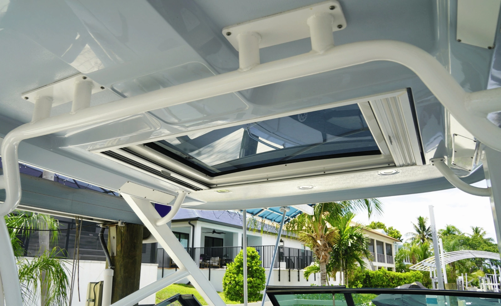 2021 Chaparral 280 OSX