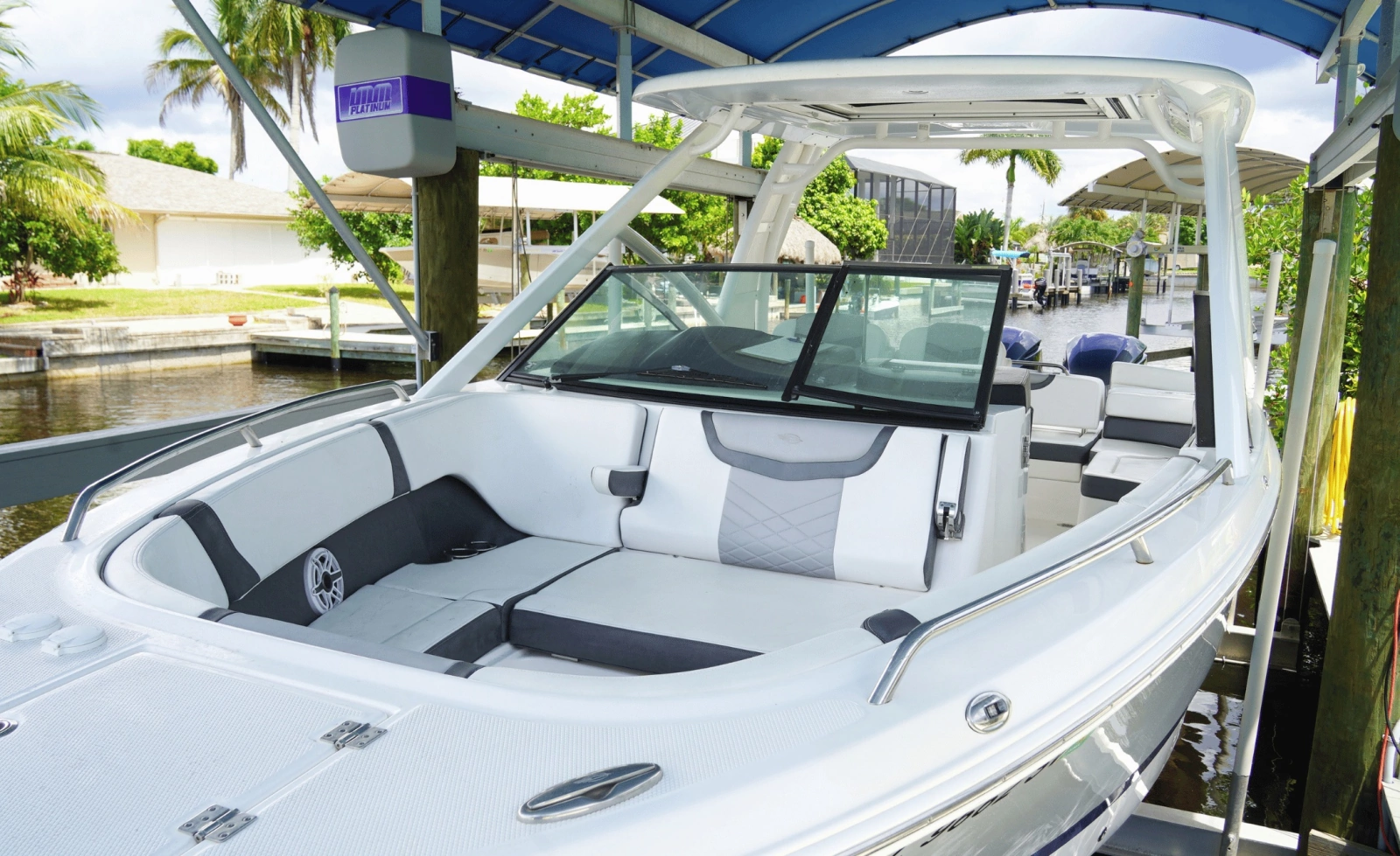 2021 Chaparral 280 OSX