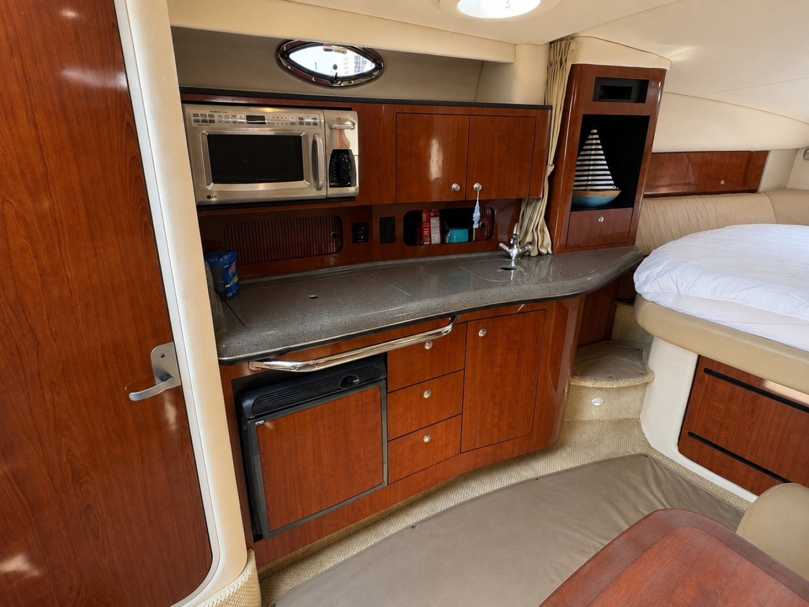 2007 Sea Ray Sundancer 320