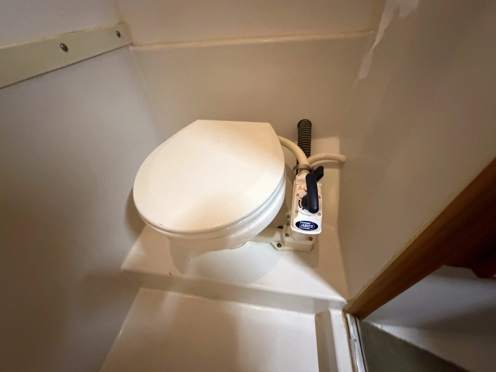 1990 Cruise-A-Home Corsair 4200