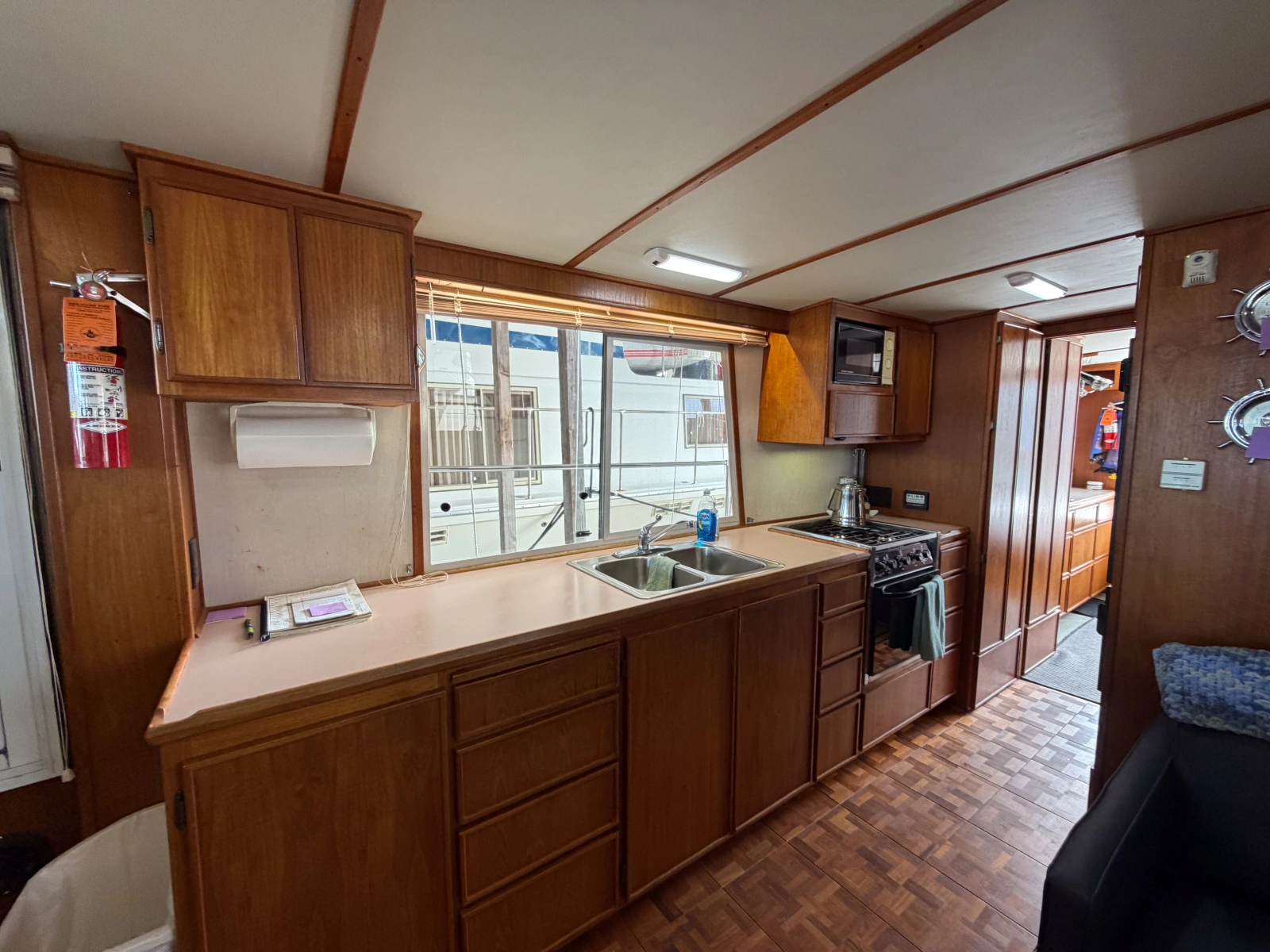 1990 Cruise-A-Home Corsair 4200