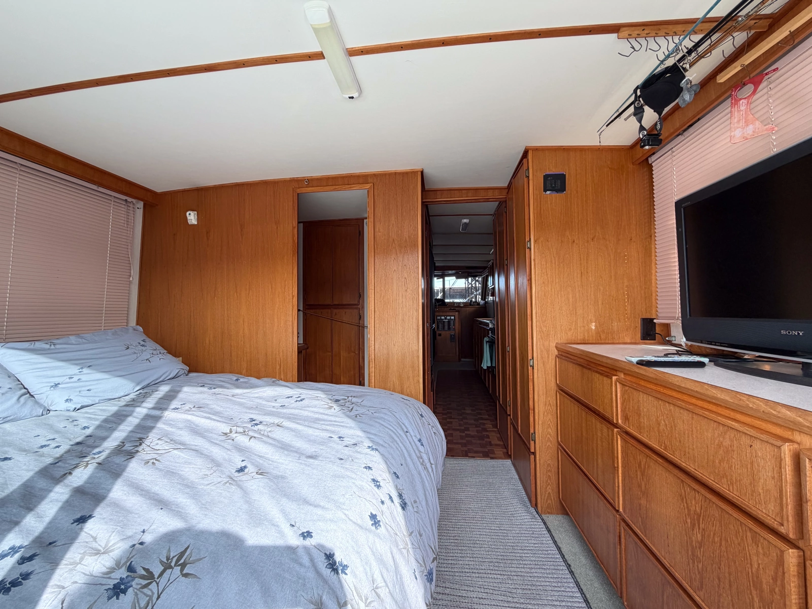 1990 Cruise-A-Home Corsair 4200