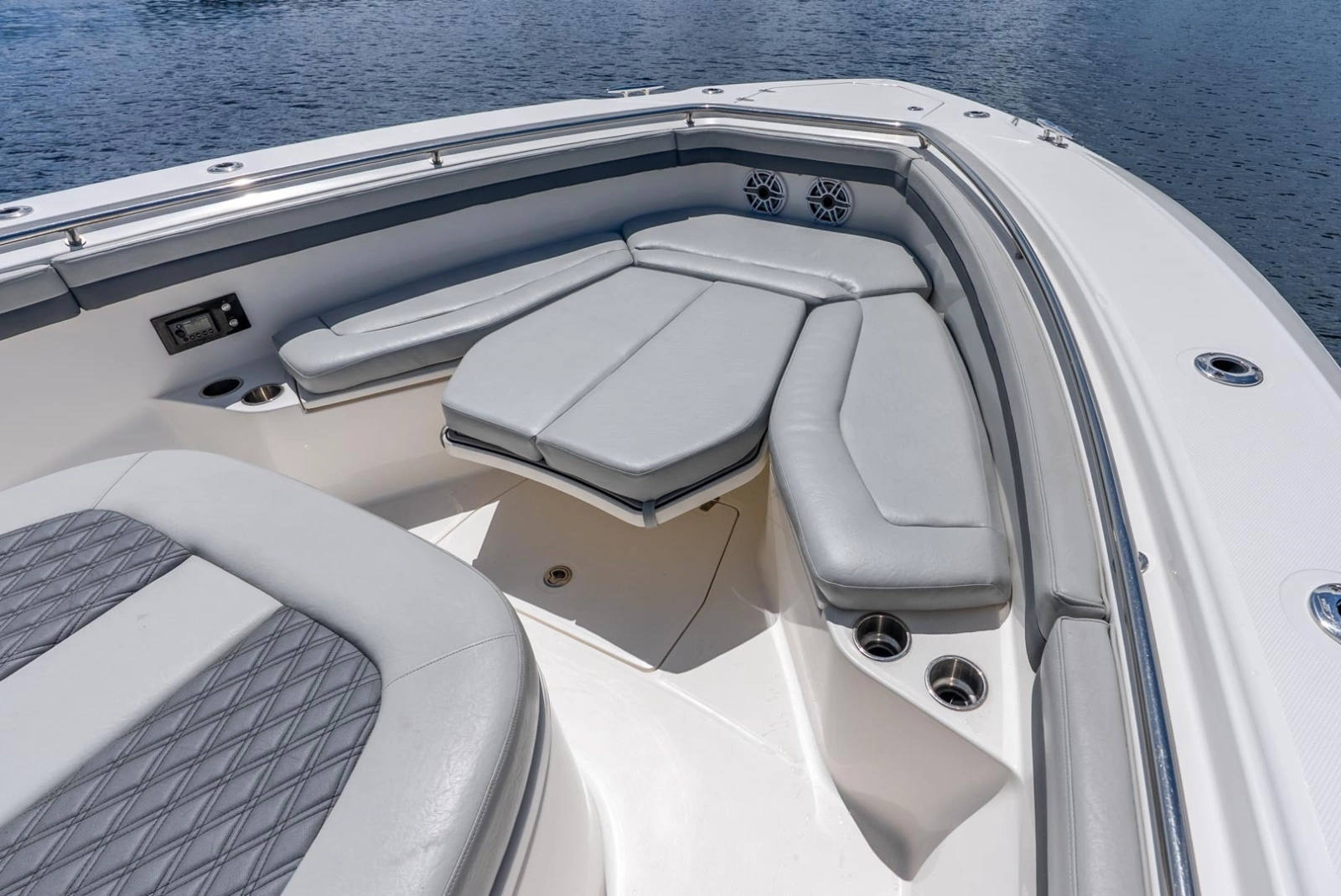 2011 Boston Whaler 