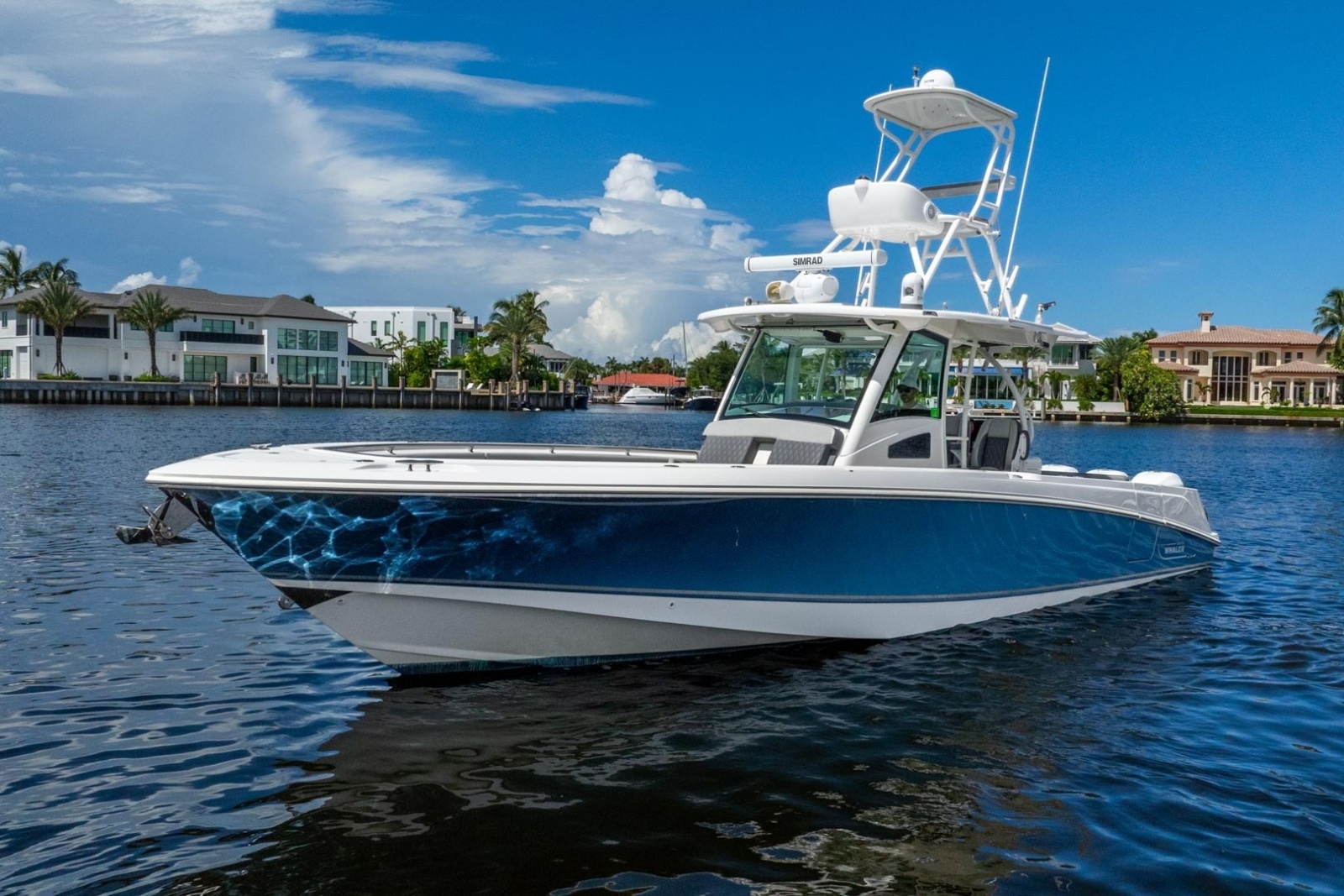 2011 Boston Whaler 