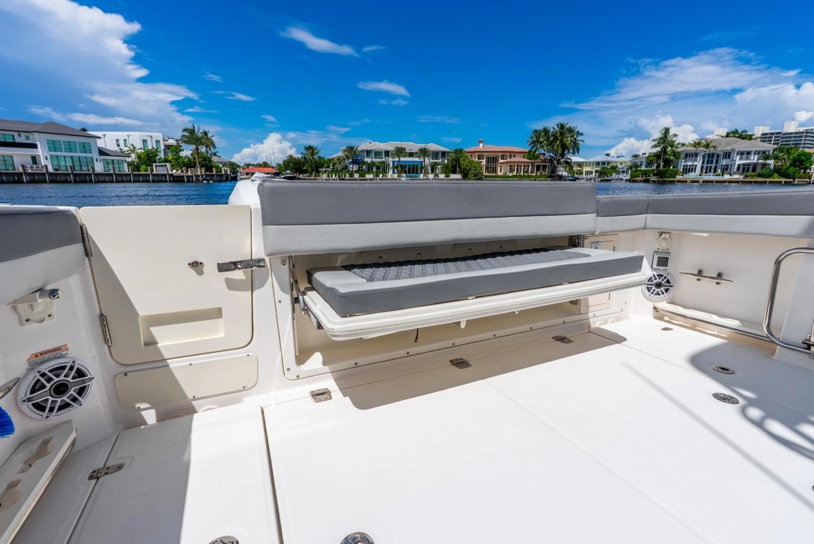 2011 Boston Whaler 