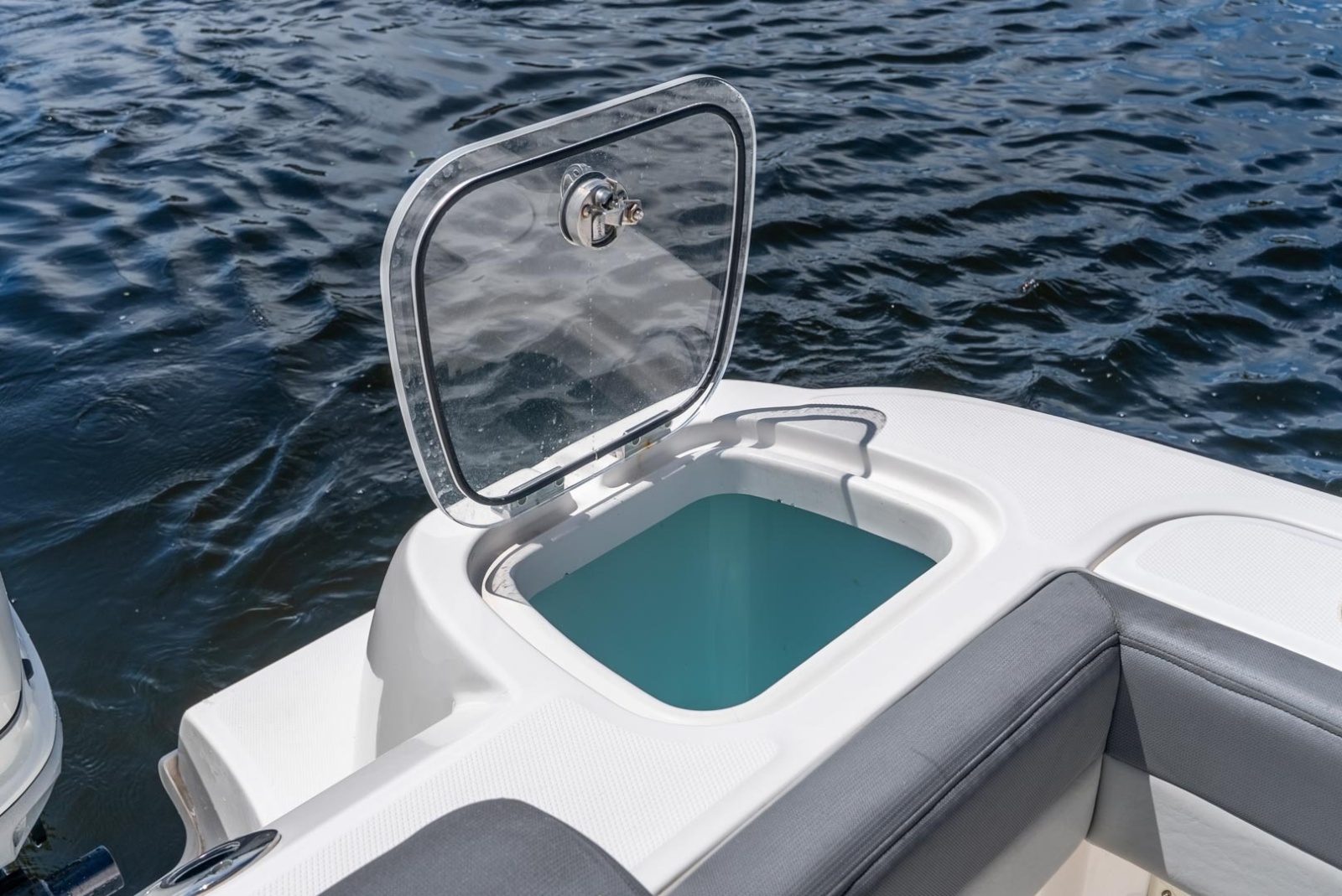 2011 Boston Whaler 