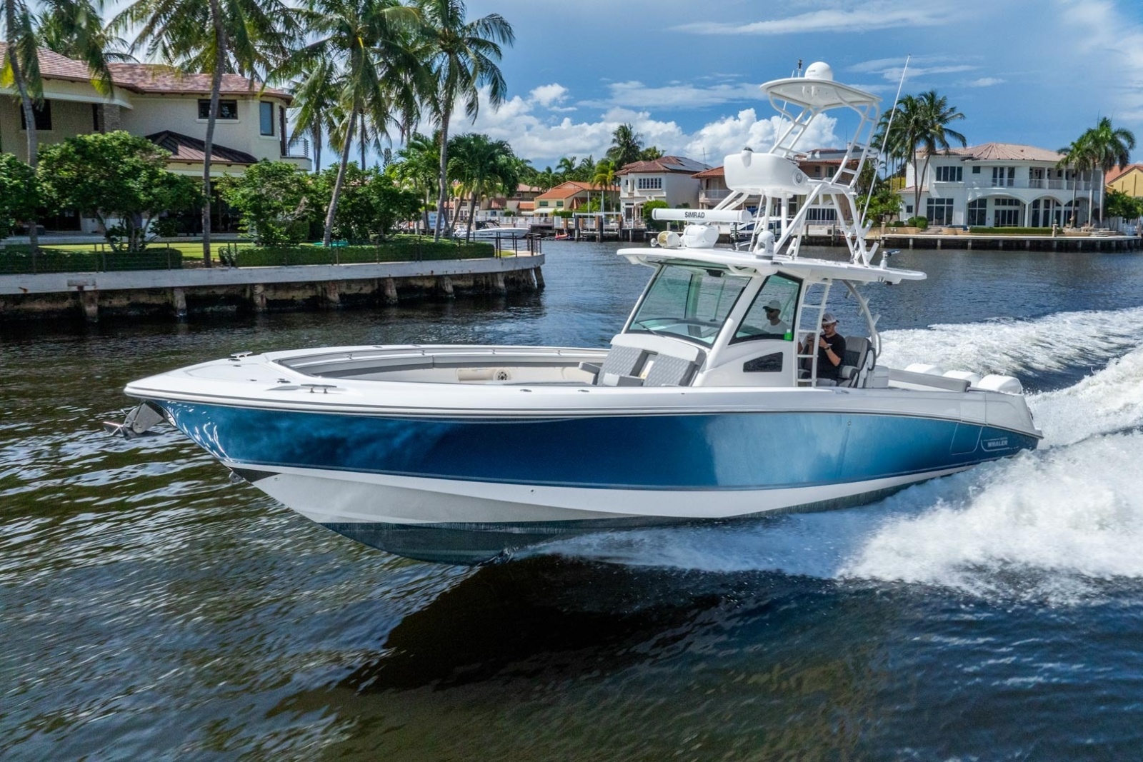 2011 Boston Whaler 