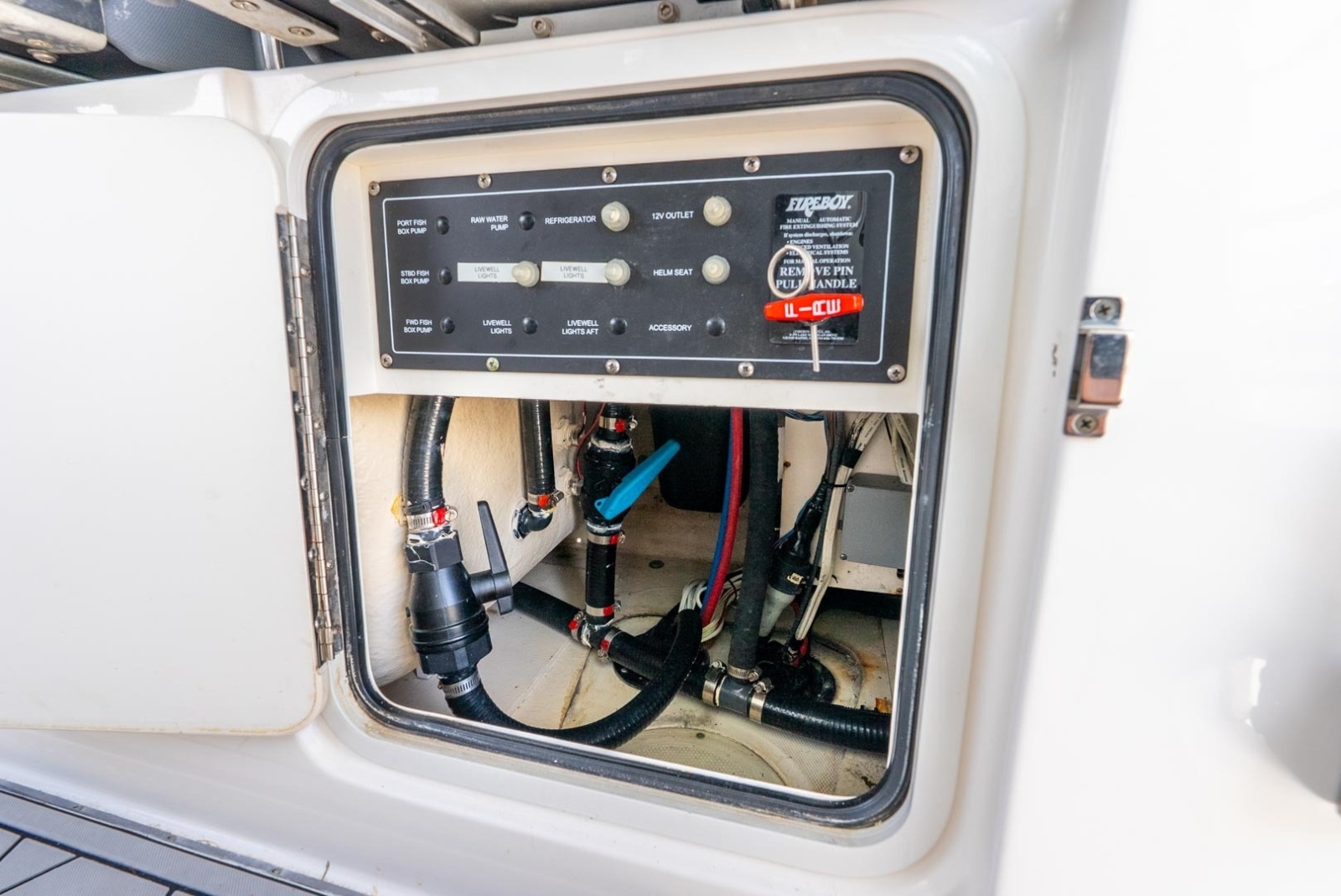 2011 Boston Whaler 