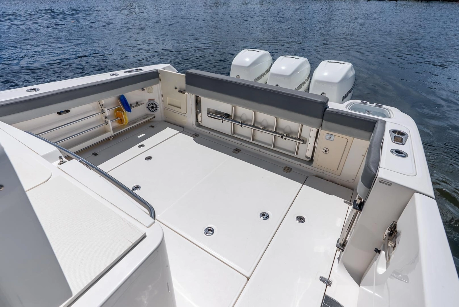 2011 Boston Whaler 