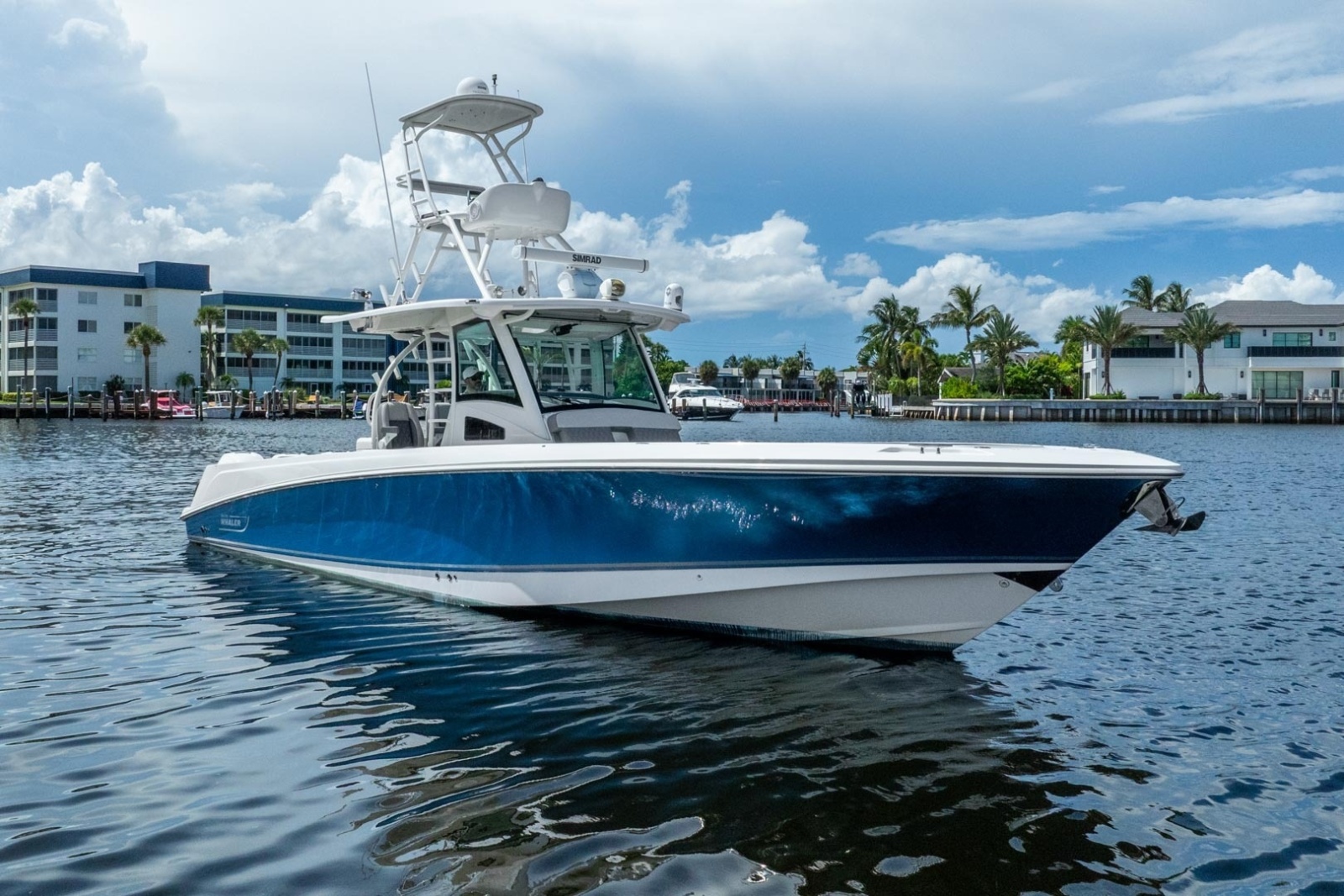 2011 Boston Whaler 