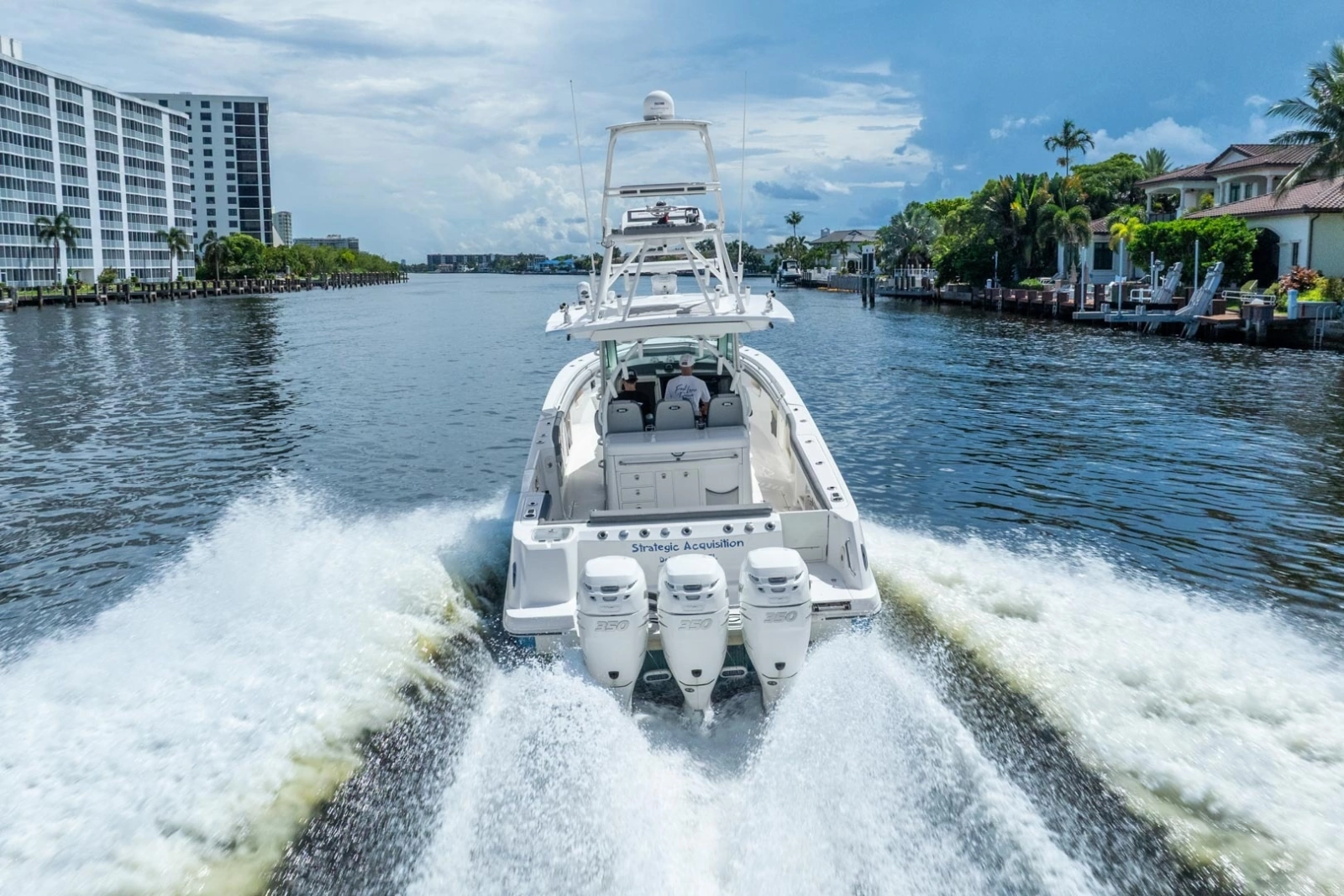 2011 Boston Whaler 