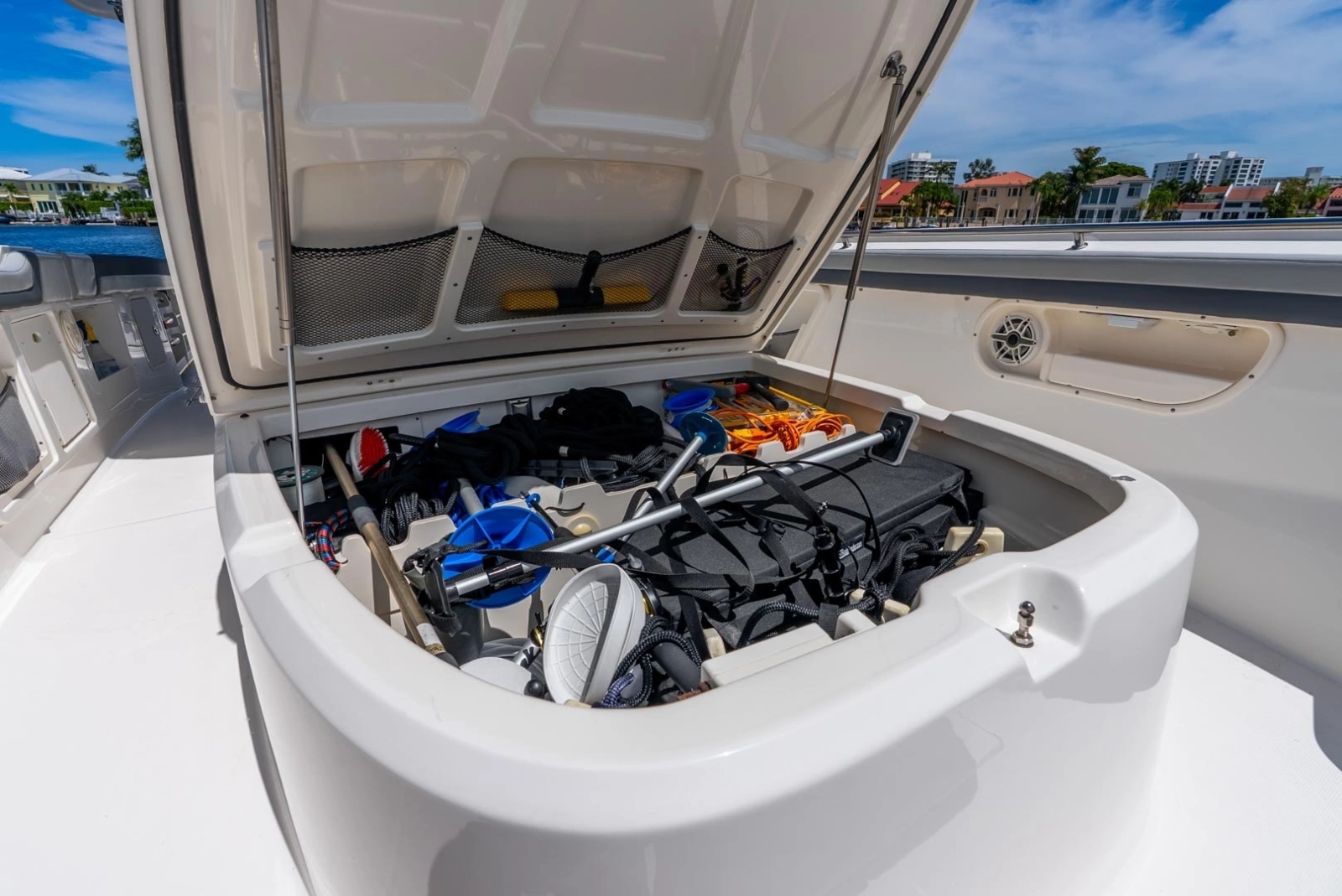 2011 Boston Whaler 