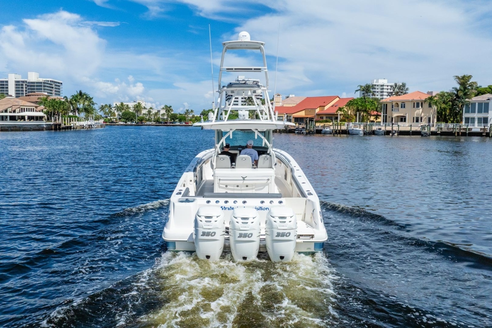 2011 Boston Whaler 