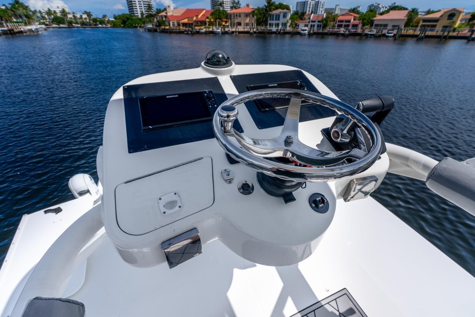 2011 Boston Whaler 
