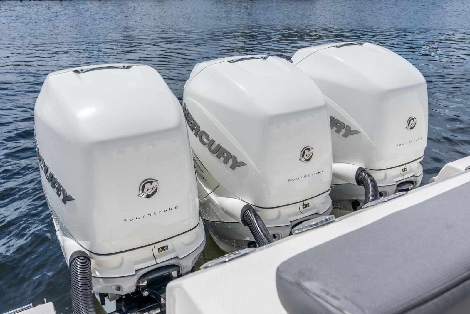 2011 Boston Whaler 