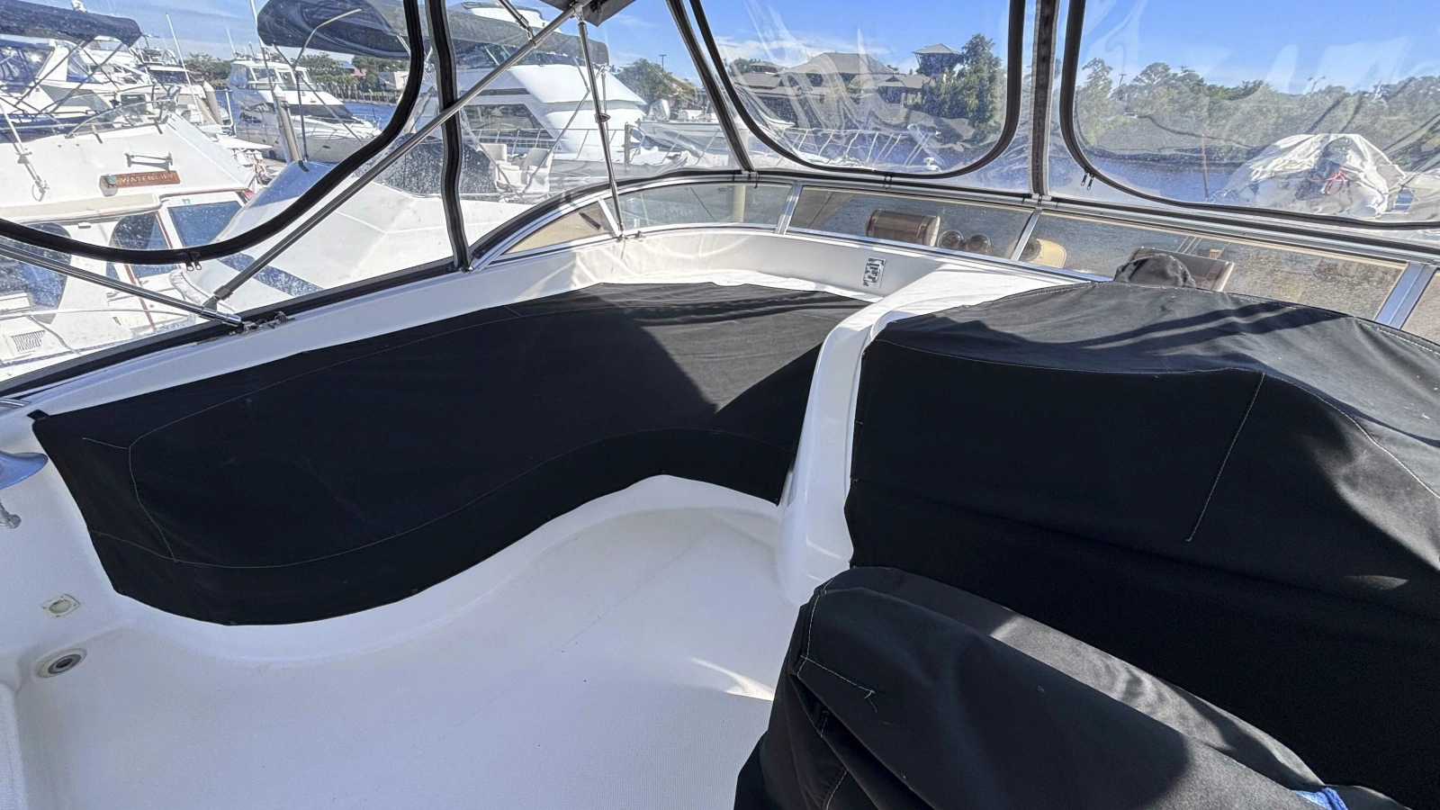Flybridge Covered