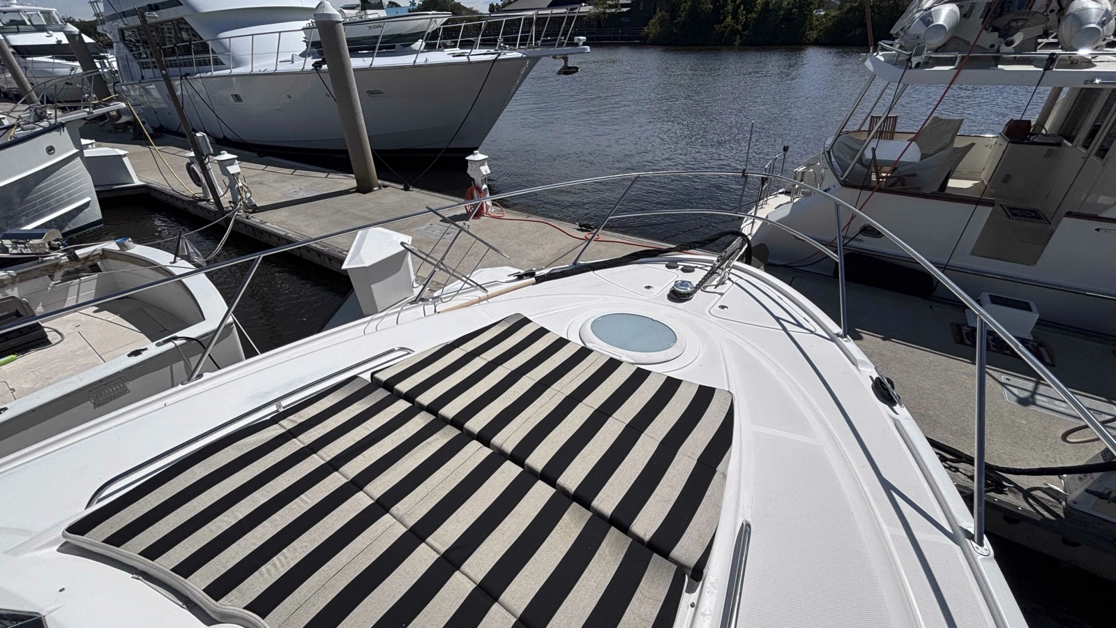 Foredeck Starboard