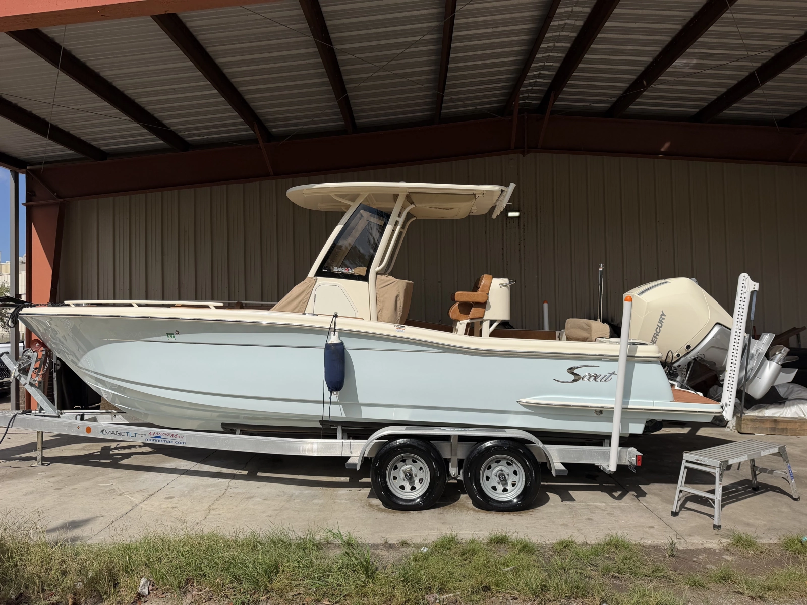 2024 Scout 240 XSF