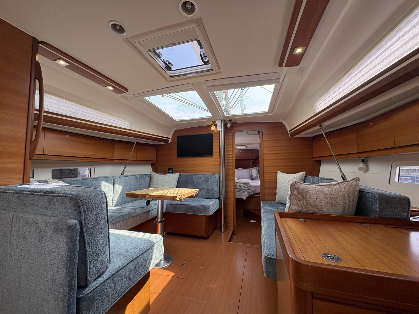 Audacious 40ft Dufour Yacht For Sale