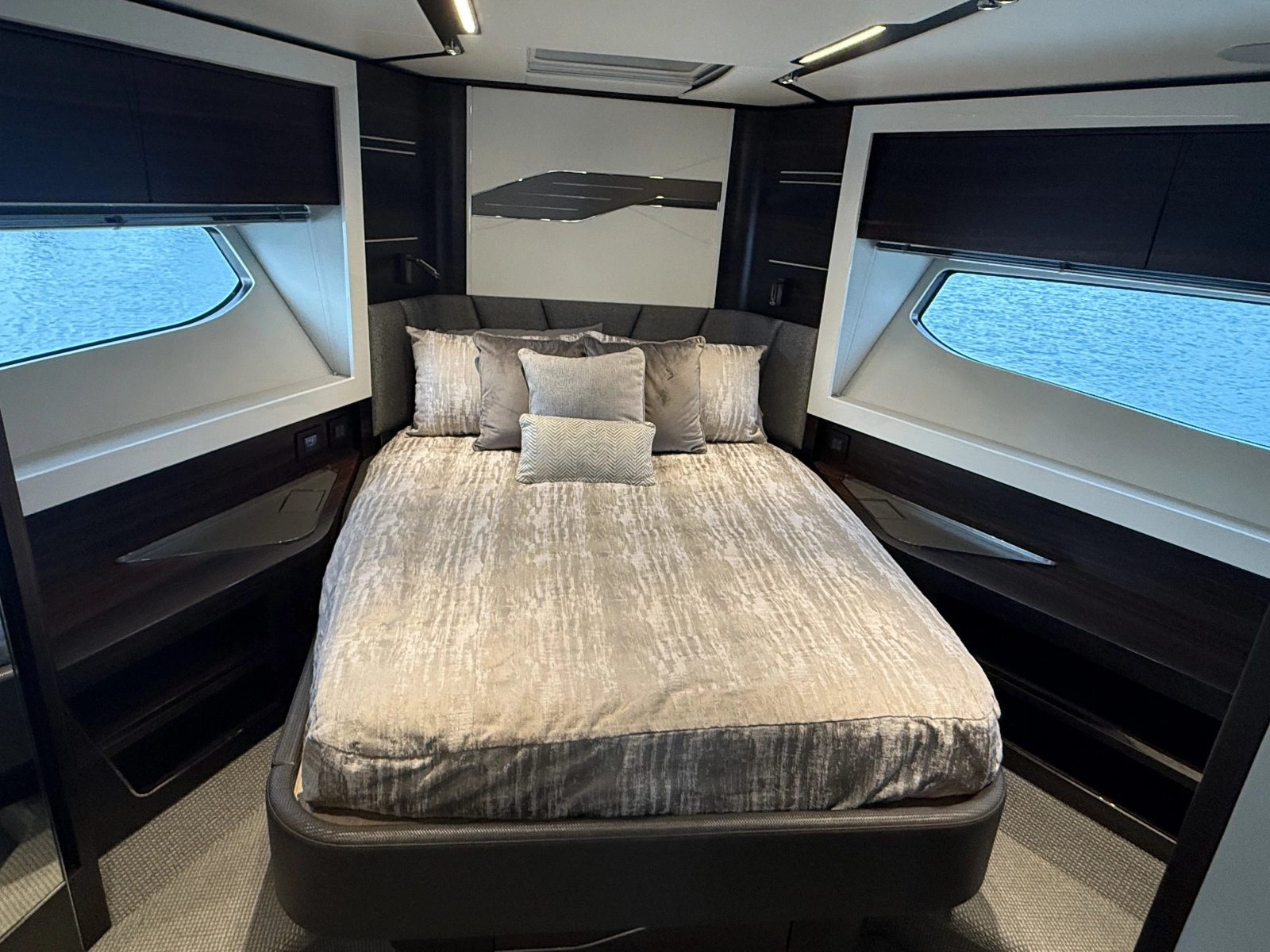 2023 Sunseeker Predator 65
