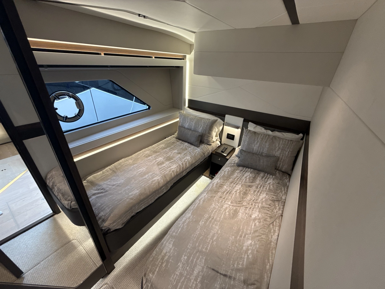 2023 Sunseeker Predator 65