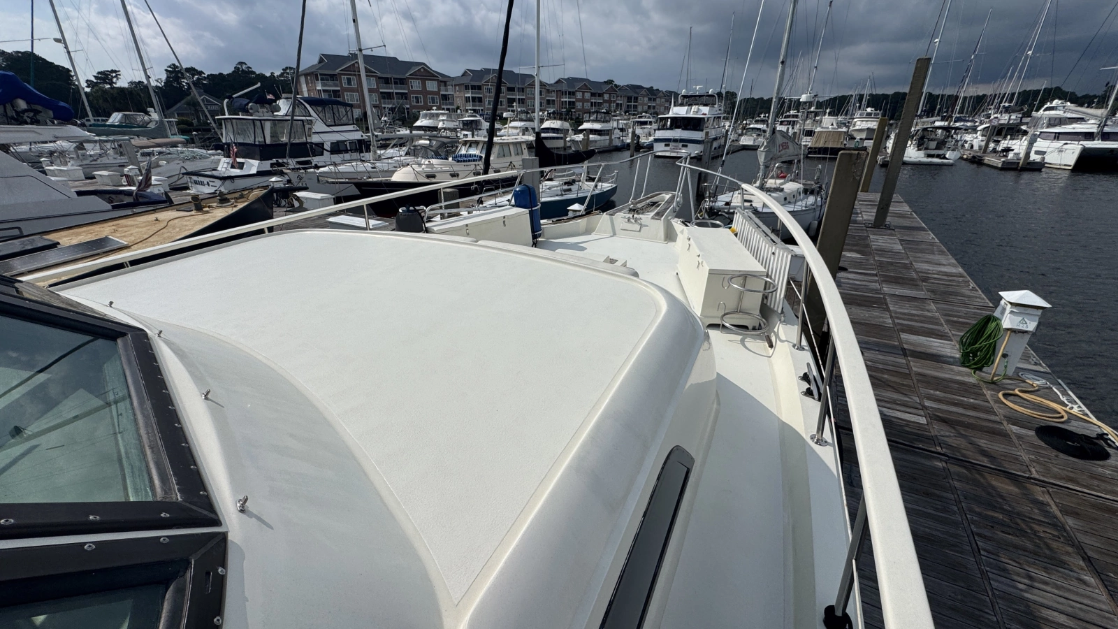 Exterior - Bow