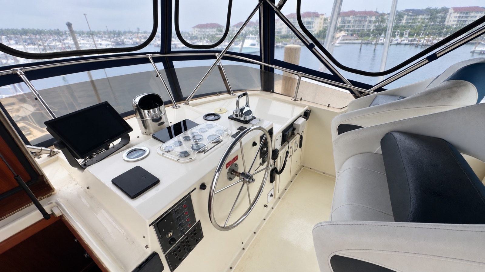 Flybridge Helm