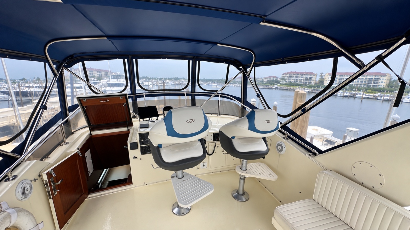 Flybridge