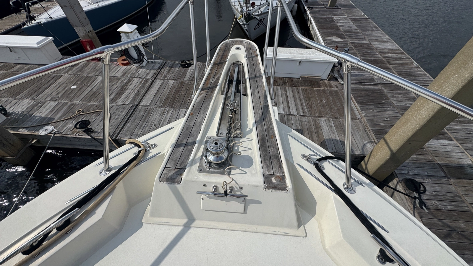 Exterior - Anchor Chain & Winch