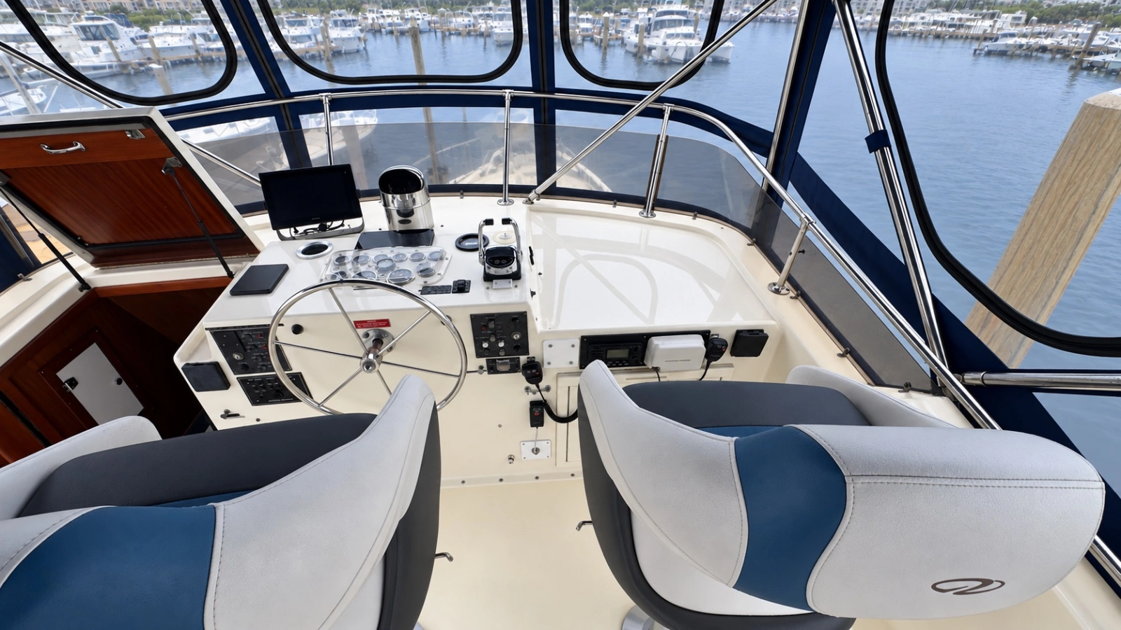 Flybridge Helm
