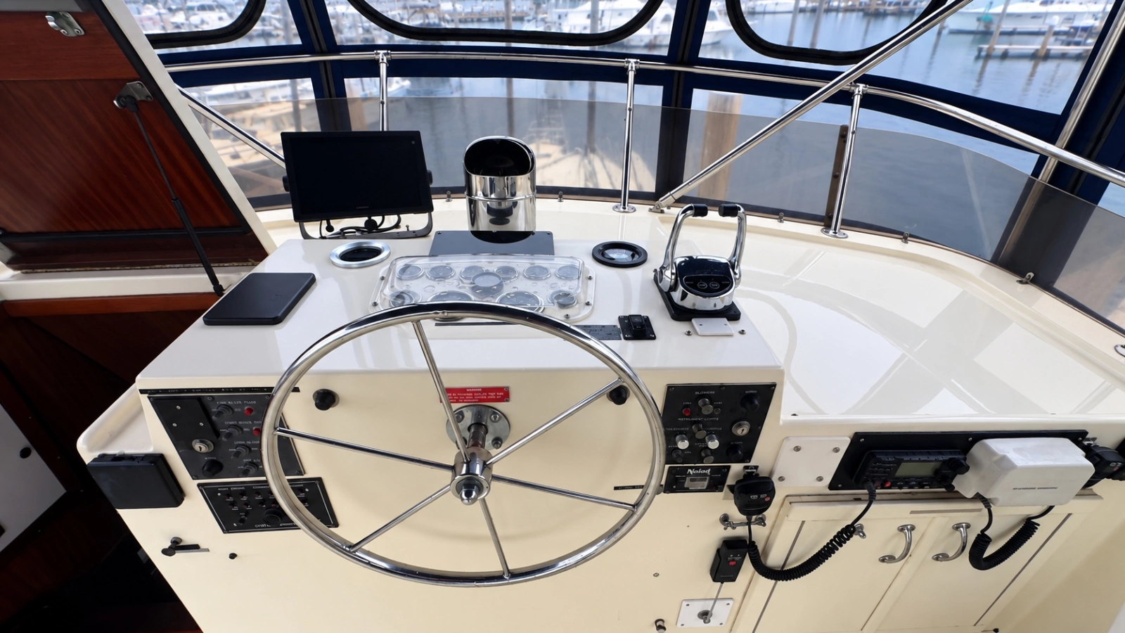 Flybridge Helm Controls
