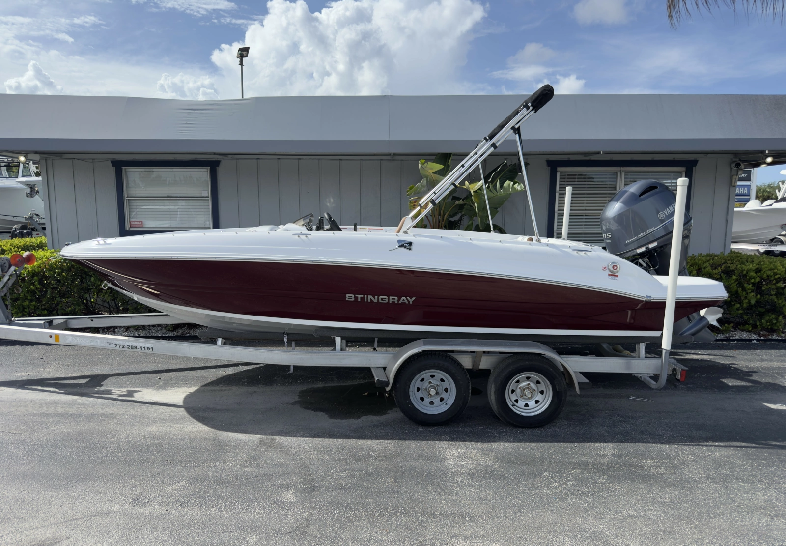 19ft Stingray Yacht For Sale