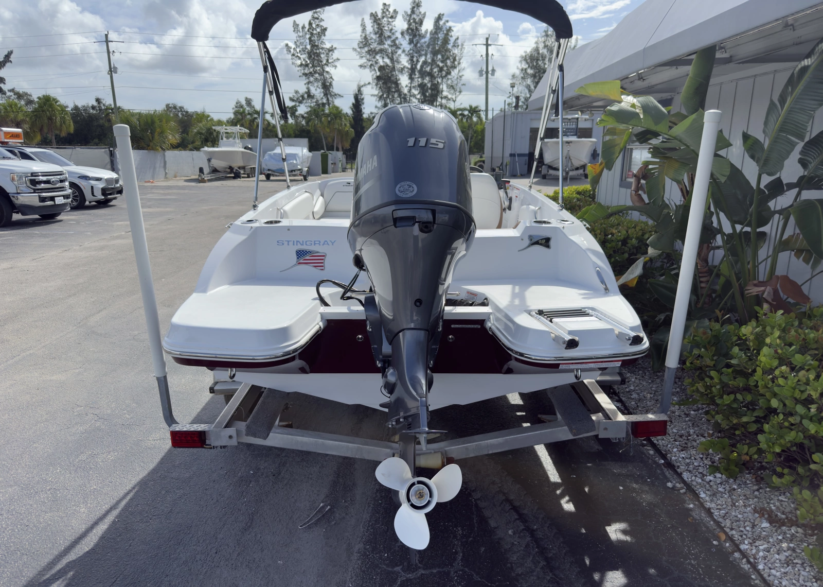 19ft Stingray Yacht For Sale