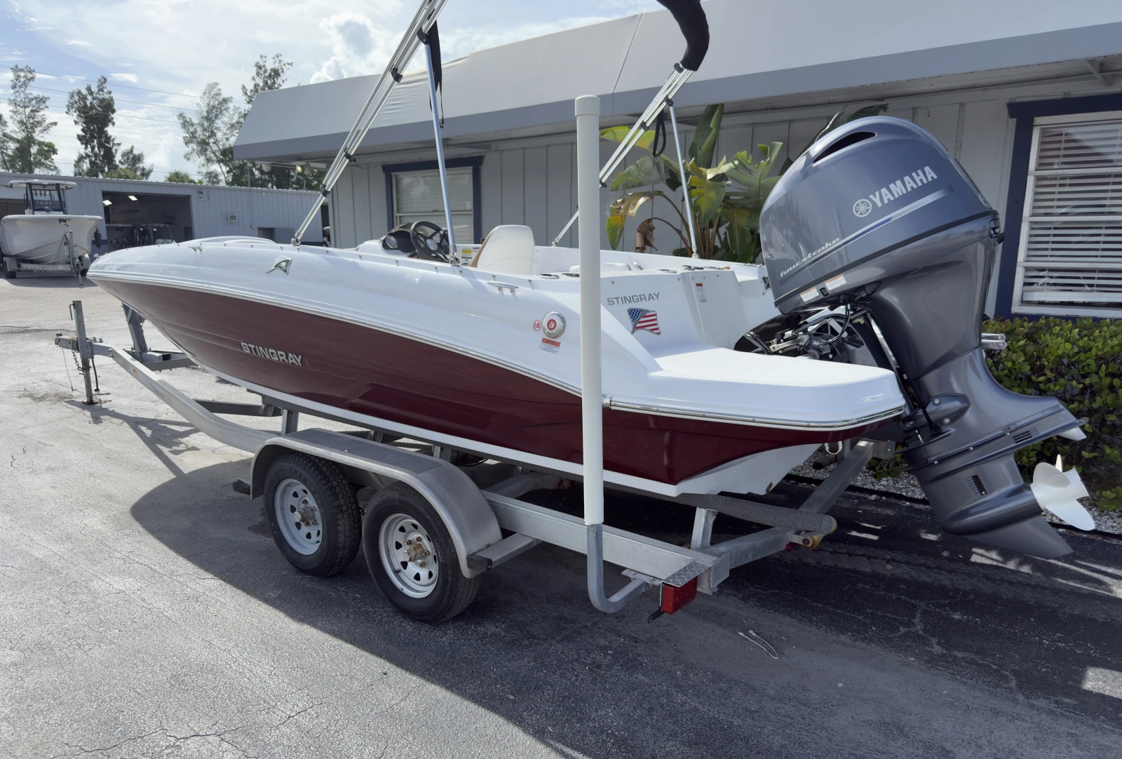 19ft Stingray Yacht For Sale