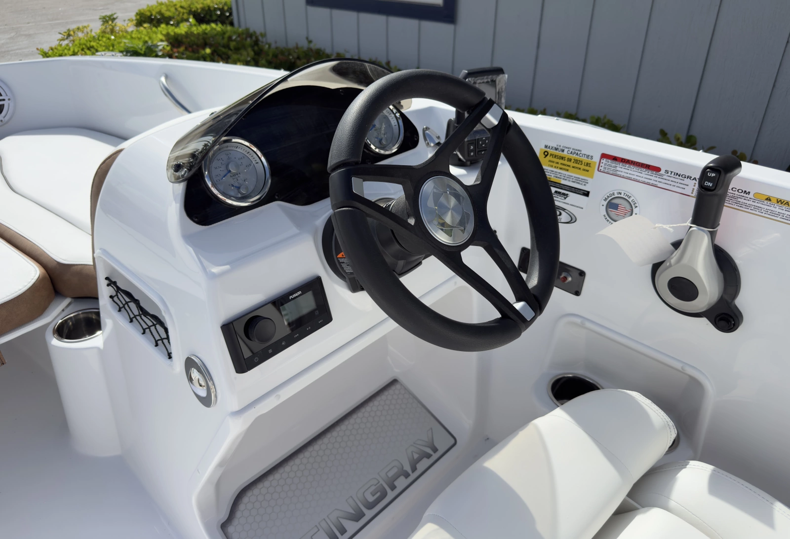 19ft Stingray Yacht For Sale