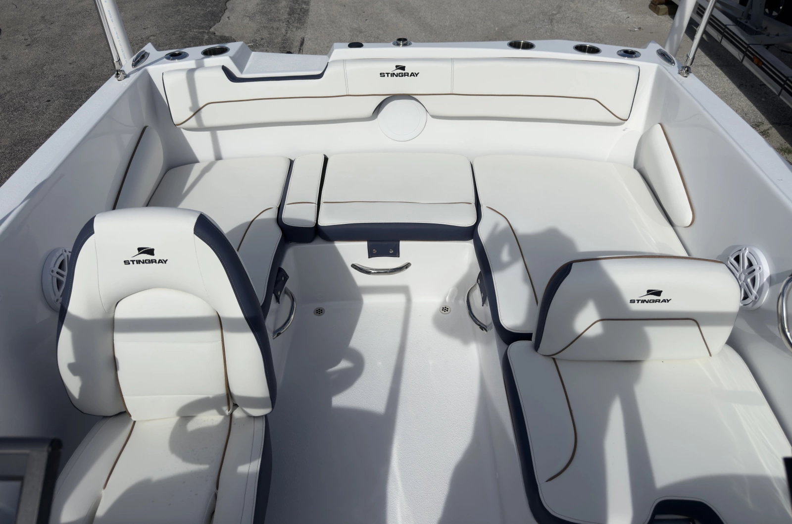 17ft Stingray Yacht For Sale