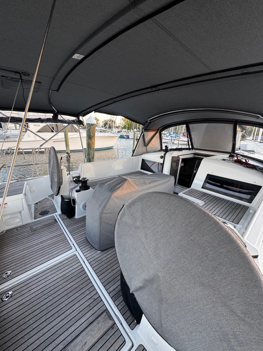 2022 Jeanneau 440