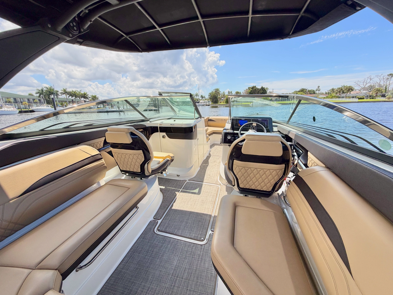 26ft Sea Ray Yacht For Sale