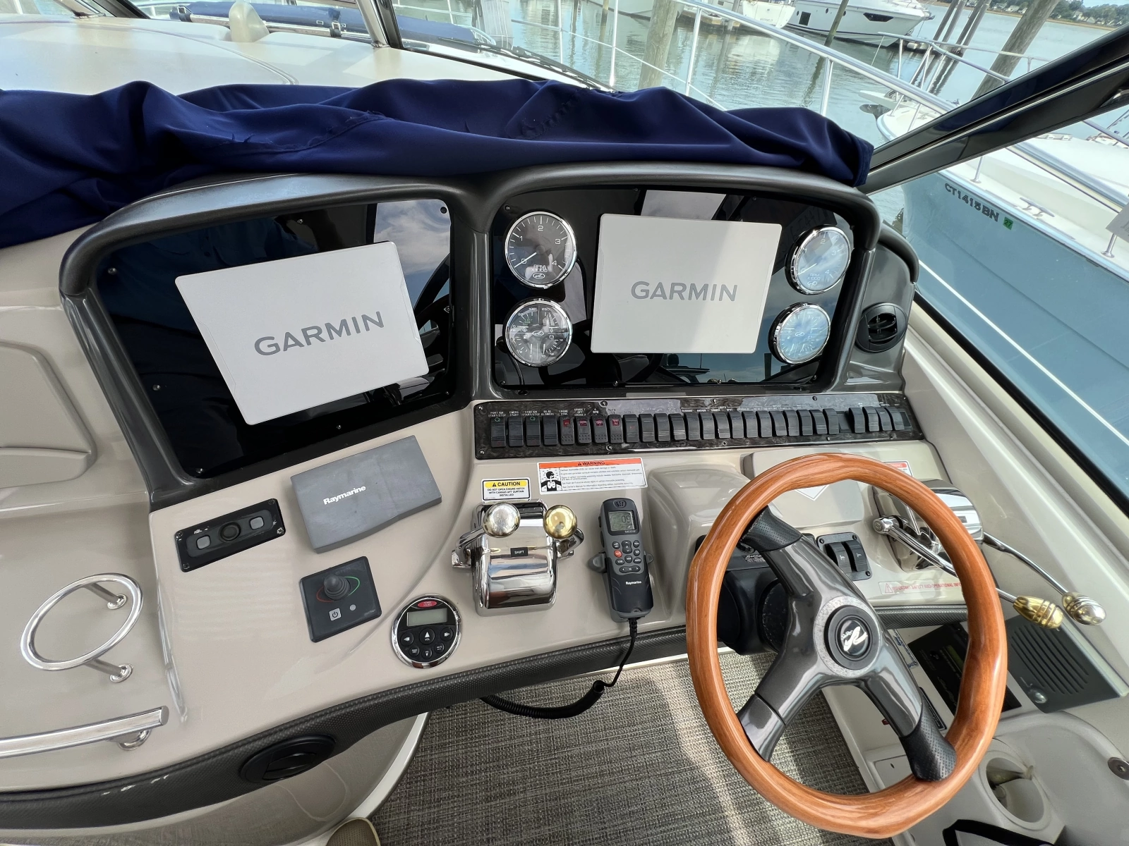 2006 Sea Ray 440 Sundancer