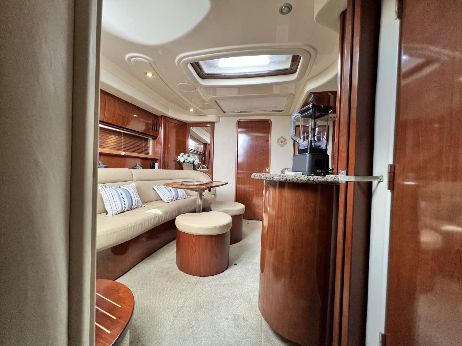 2006 Sea Ray 440 Sundancer