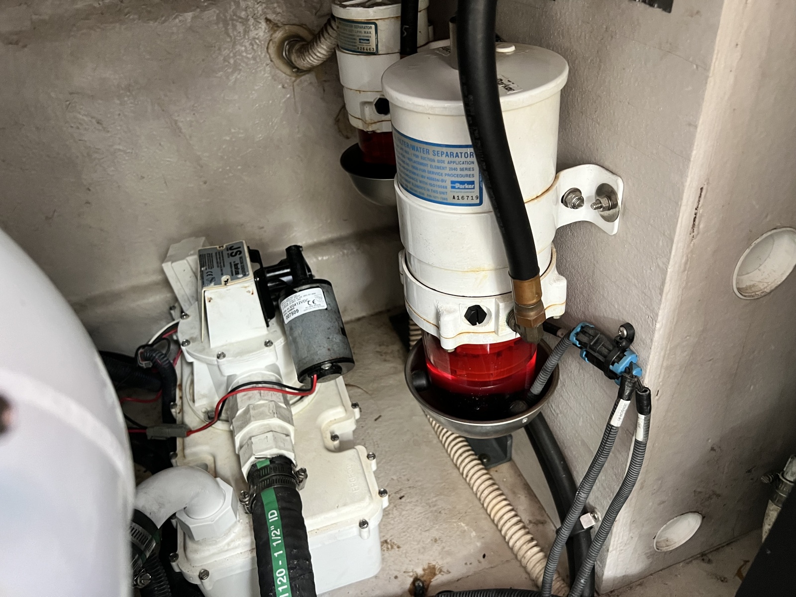 2006 Sea Ray 440 Sundancer