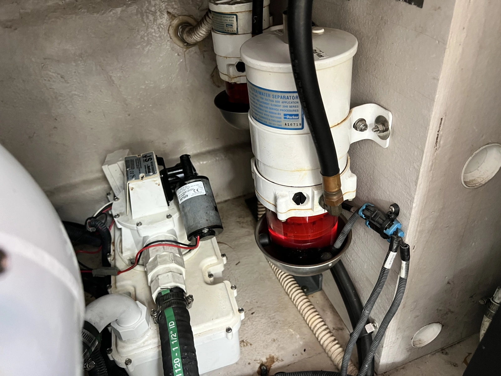 2006 Sea Ray 440 Sundancer