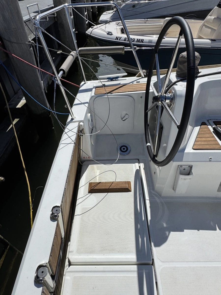2021 Jeanneau 