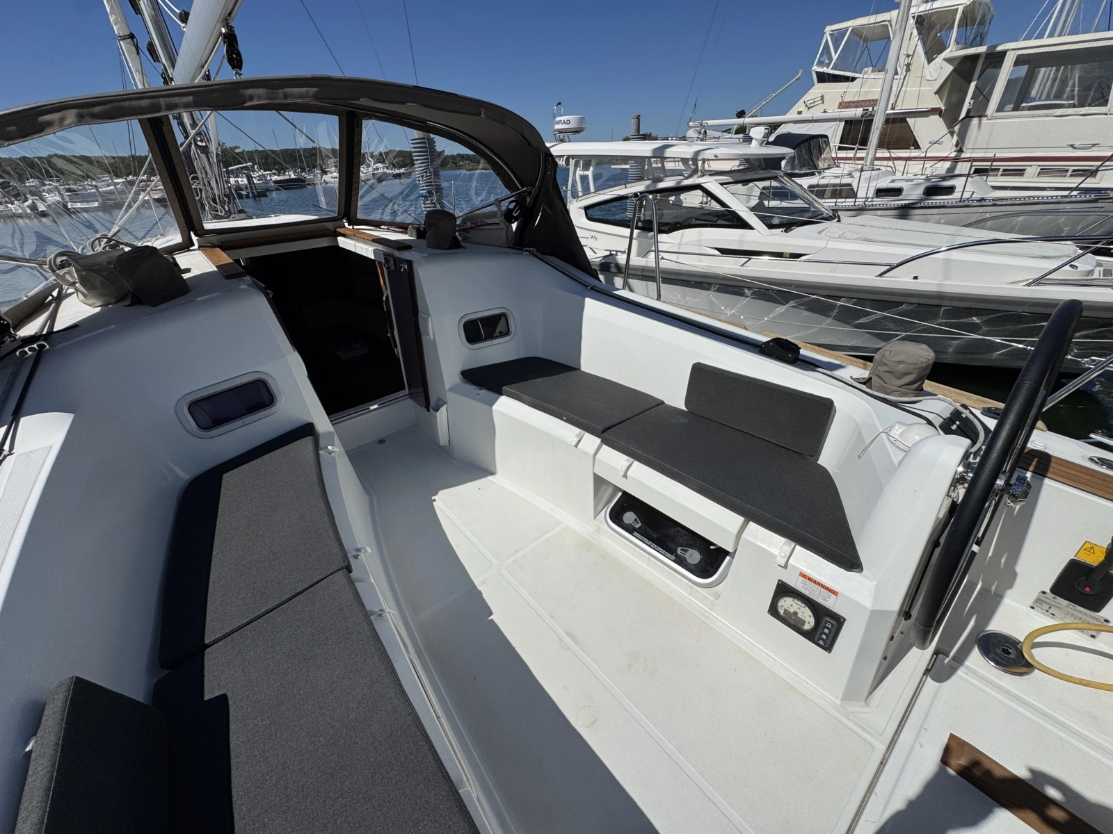2021 Jeanneau 