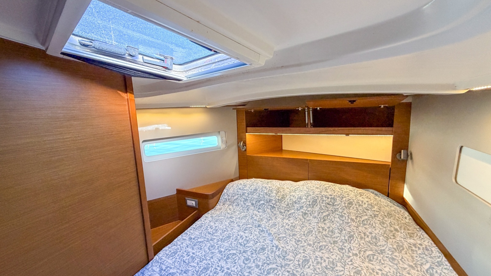 2020 Jeanneau Sun Odyssey 410