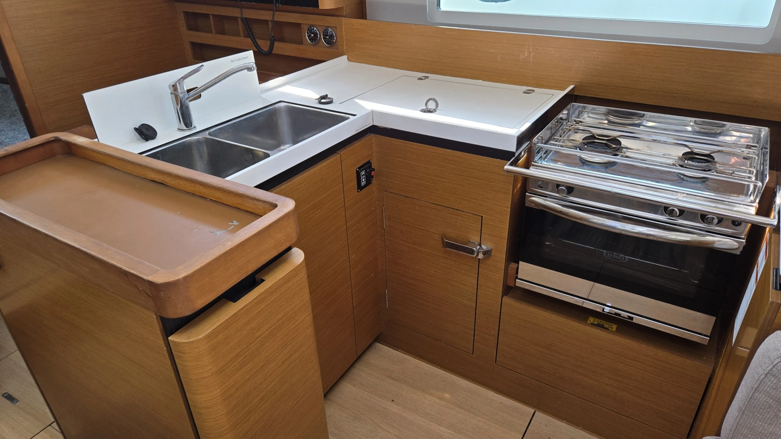 2020 Jeanneau Sun Odyssey 410