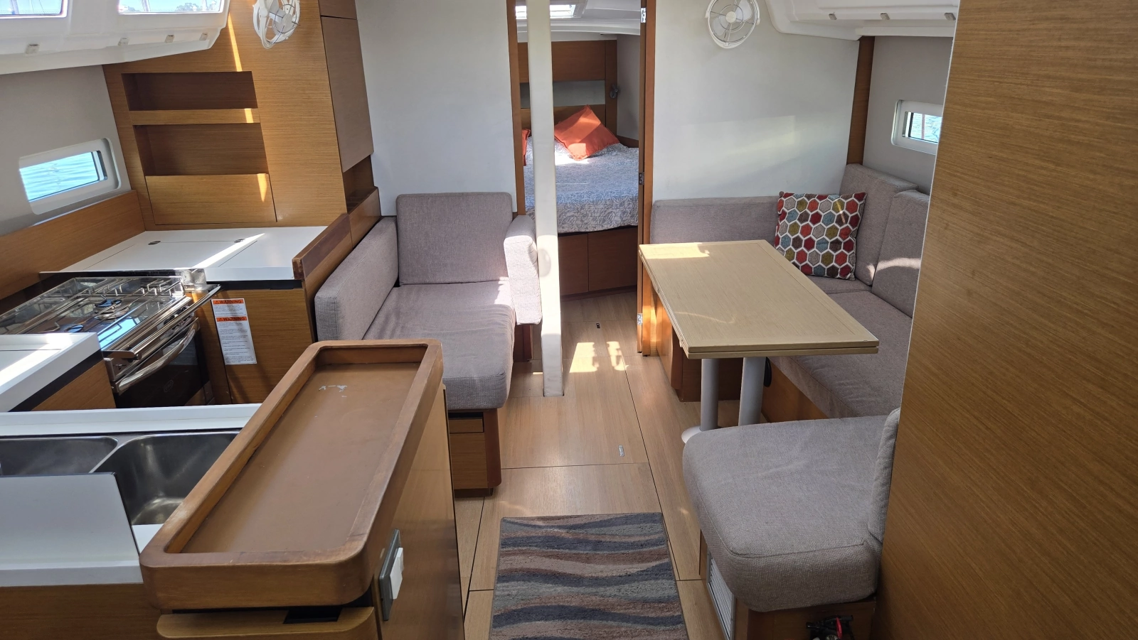 2020 Jeanneau Sun Odyssey 410
