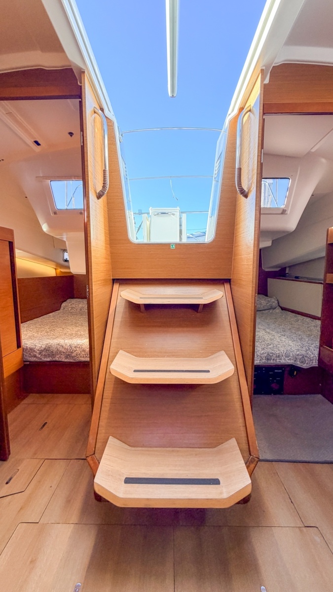 2020 Jeanneau Sun Odyssey 410