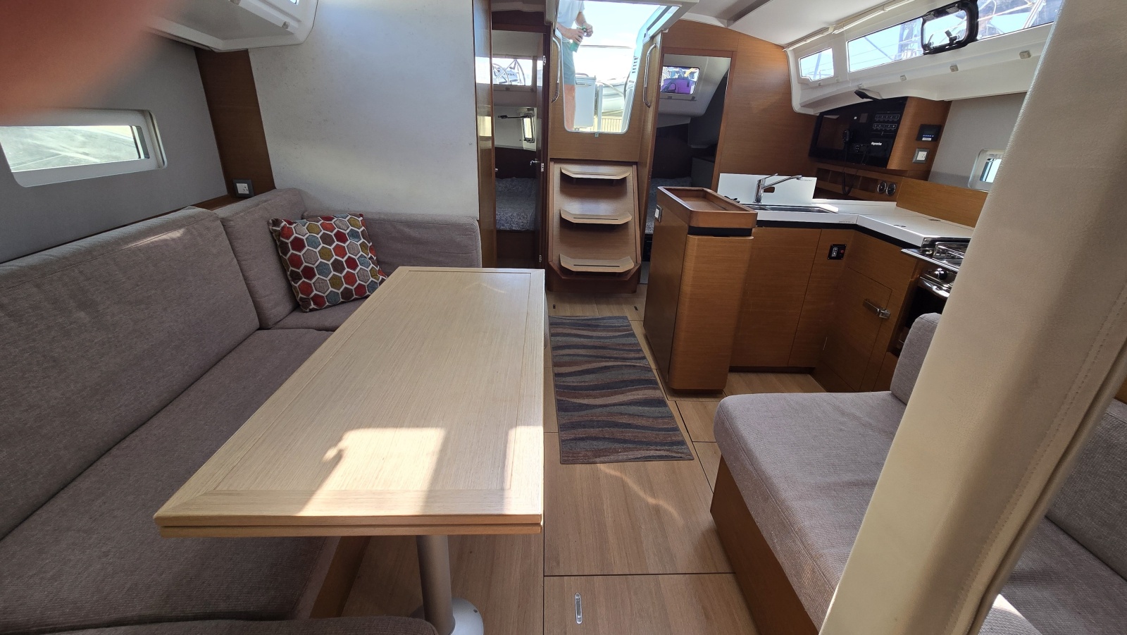2020 Jeanneau Sun Odyssey 410